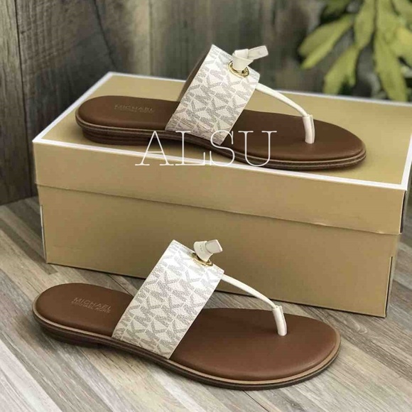 Michael Kors Cindy Sandal Mini Logo PVC Vanilla - Picture 4 of 7